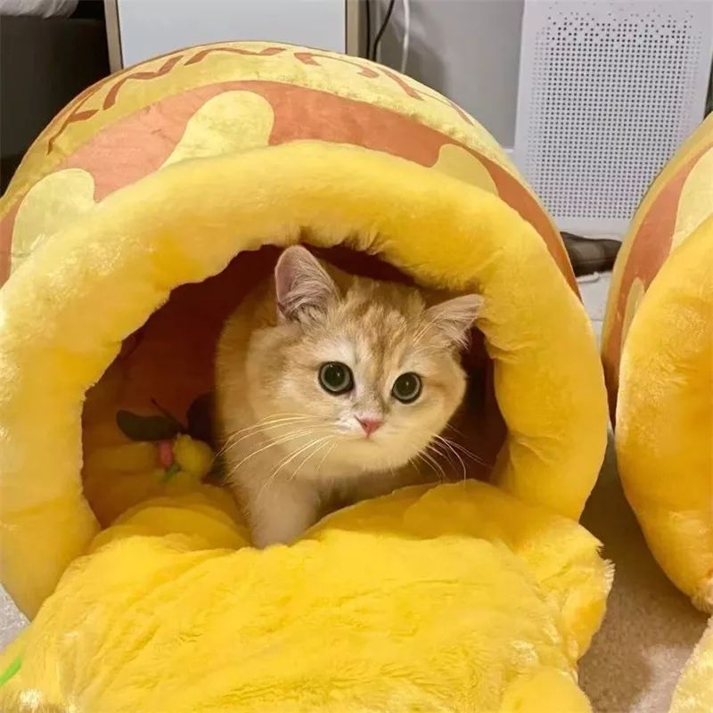 Honey Jar Cat Kennel - Cozy Winter Pet Bed